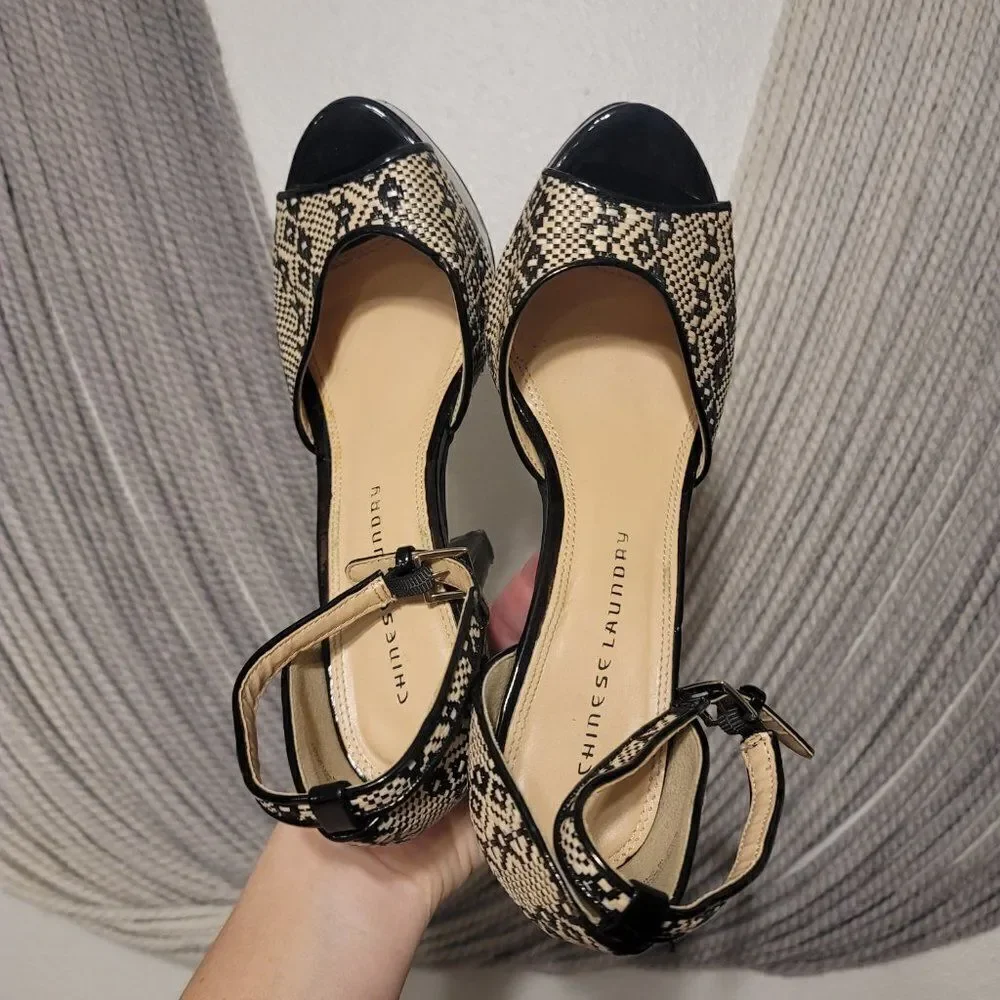 Chinese Laundry Macrame and Patent Leather Pumps Sz 9.5